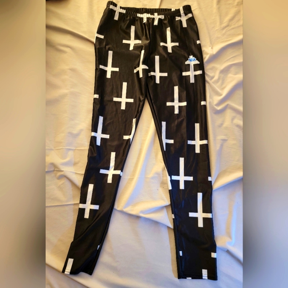 Lotus Leggings black cross leggings
